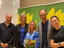 Foto Peter Klinder v.li. Rainer Husmann (Sprecher Germering), Andrea Thormählen (Sprecherin Kreis LL), Verena Machnik (Kandidatin & Sprecherin Kreis STA), Martin Erdmann (Sprecher Kreis LL), Lisa Pazzini (Sprecherin Germering)