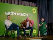 Podiumsgespräch in Andechs: von li. Hannes Jaenicke, Matthias Matuschik und Katharina Schulze